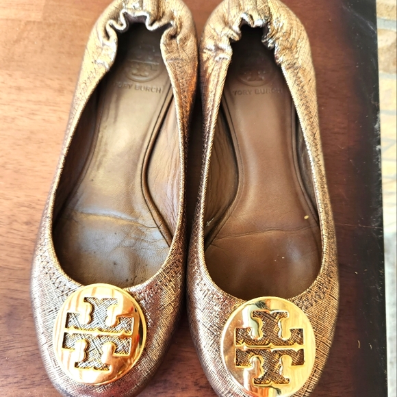 Tory Burch logo Ballet Shoe - Picture 1 of 4